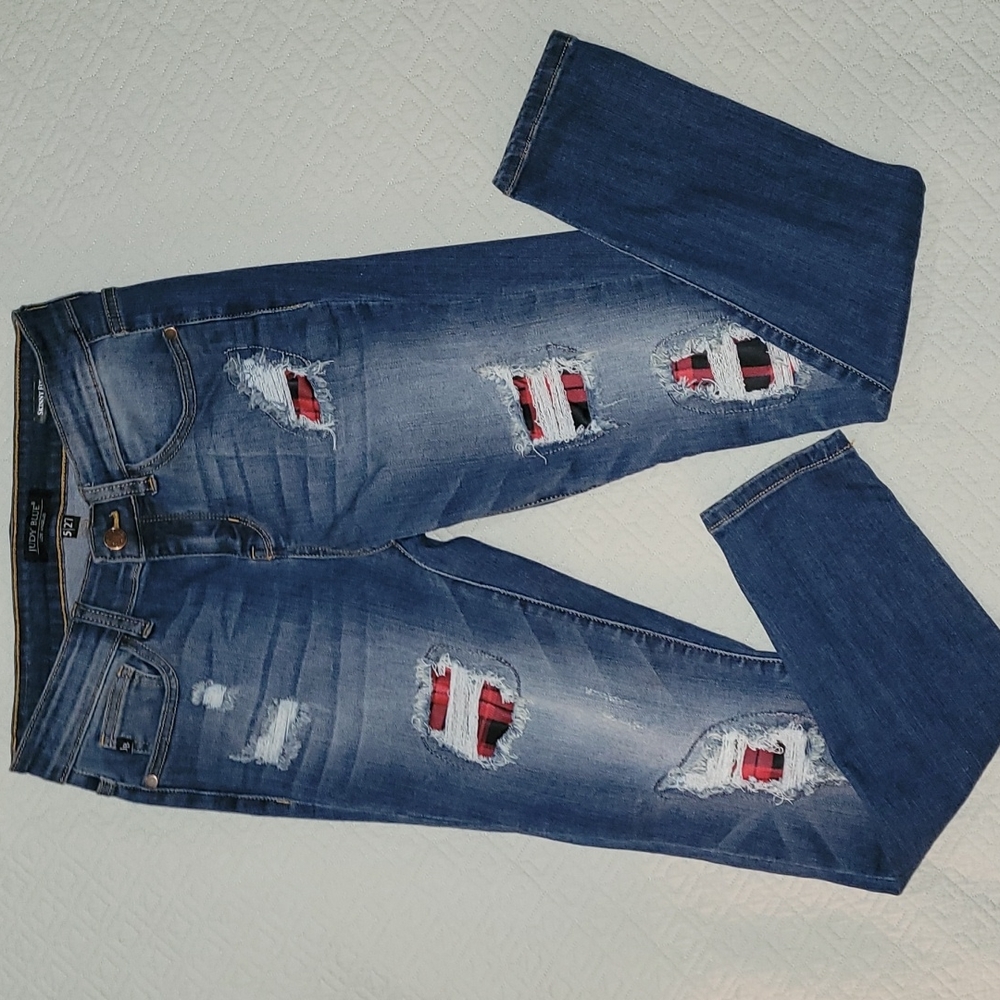 Buffalo Plaid patched Distressed Judy Blue size 5/27 jeans